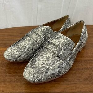 14th & Union Gray Snake Print Loafer Flats Womens Size 8.5